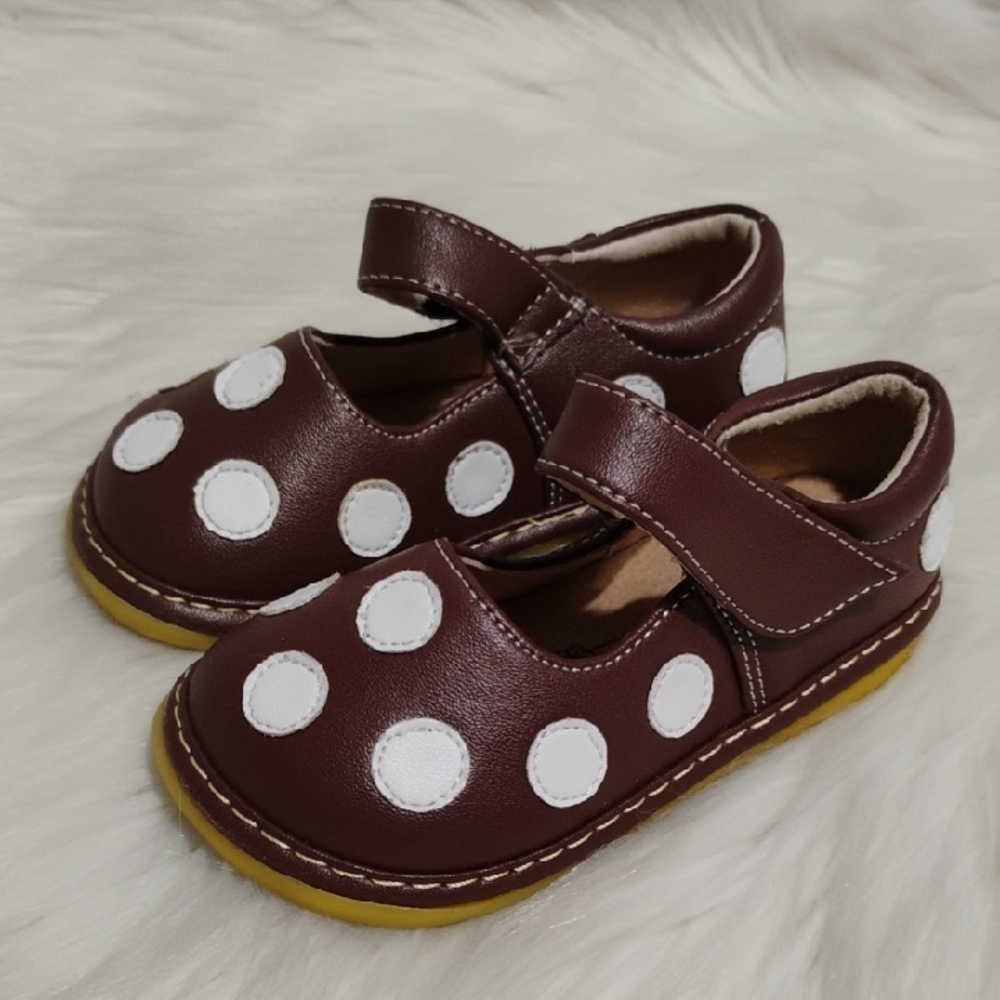 NWOT Polka Dot Mary Jane's Squeaky Dress Shoes W Velcro Strap Sz.6